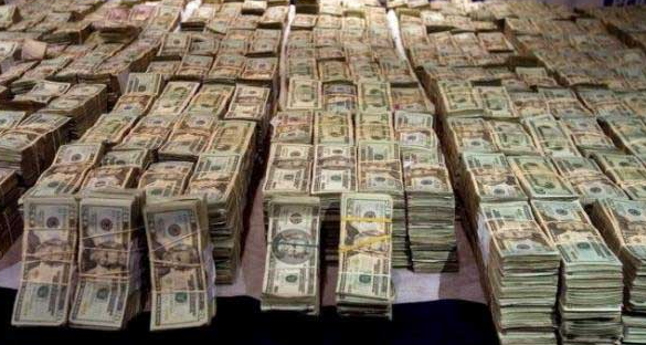 Pew Research Shows Upper- and upper-middle class Americans describe themselves as happier, less stressed, and healthier than lower-income Americans