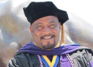 Desmond Meade went from serving time in prison to obtaining a law degree. www.blacklikemoi.com