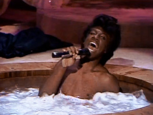 eddie murphy hot tub